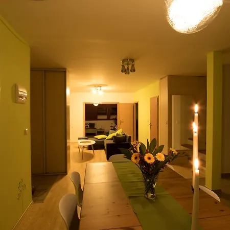 Appartement Spacious Two Storey Cozy In Karlin Praag
