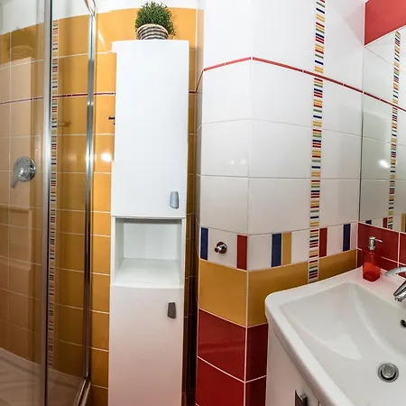 Spacious Two Storey Cozy In Karlin Appartement Praag